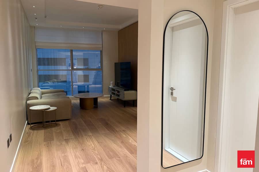 Highend Upgraded | Corner Unit| Landmark View - Image 14