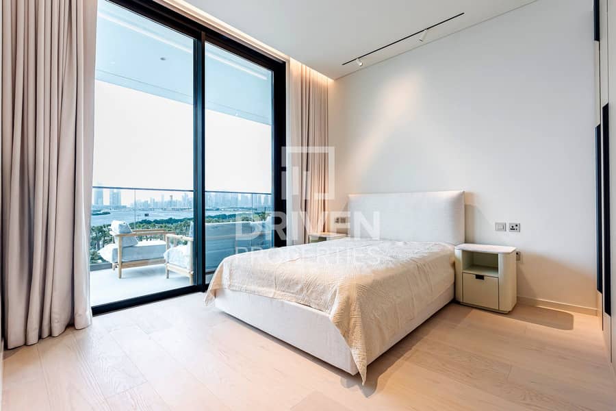 Fully Furnished | Modern | Creek and Downtown View