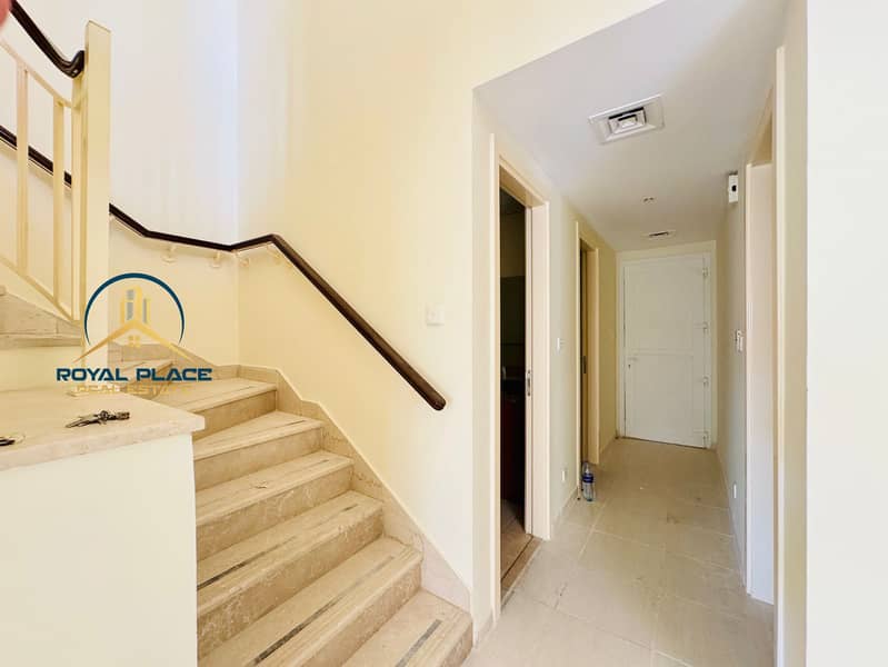 FULL LAKE VIEW | 2E | SPECIOUS LAYOUT |VACANT - Image 9