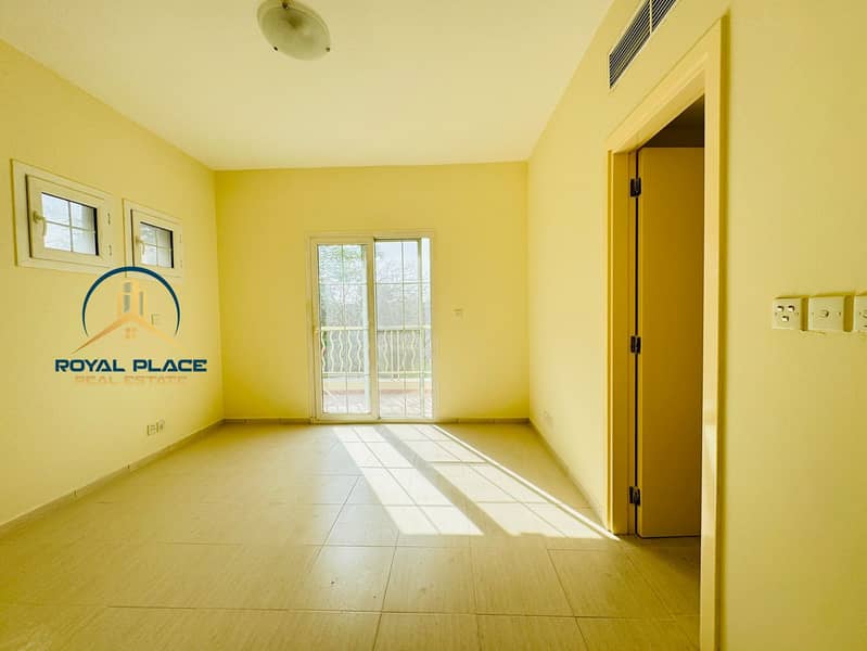 FULL LAKE VIEW | 2E | SPECIOUS LAYOUT |VACANT - Image 11