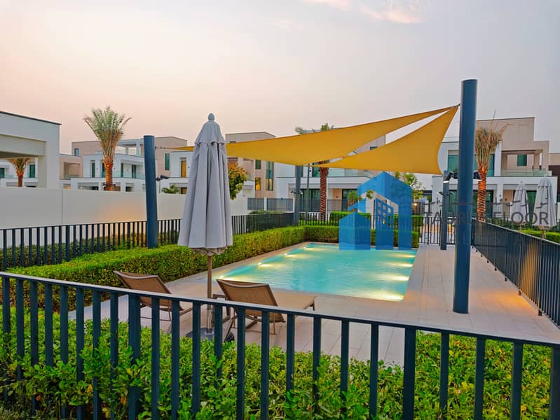 4BR +Maidroom|| Central Park|| Best in Class Amenities