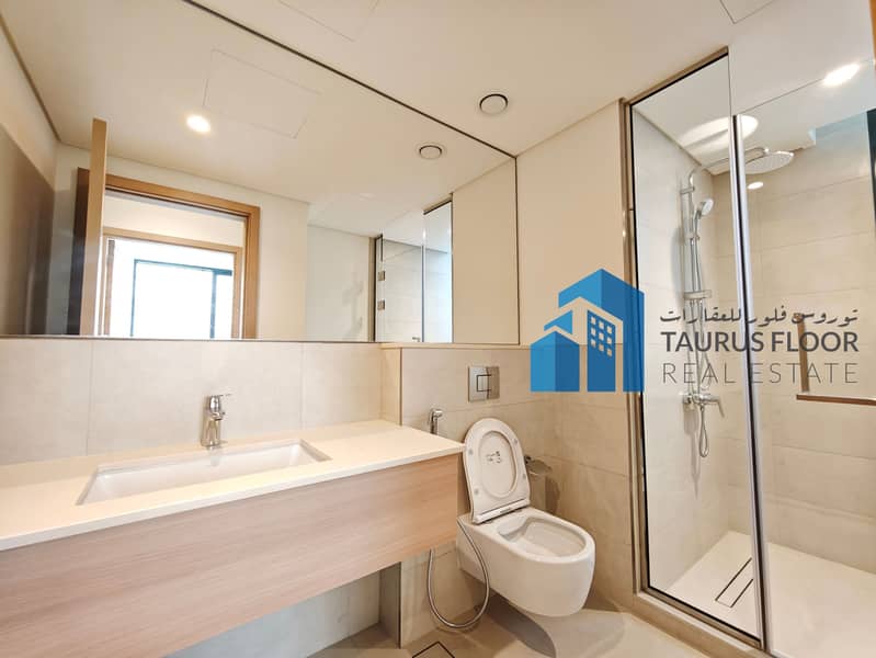 4BR +Maidroom|| Central Park|| Best in Class Amenities - Image 10