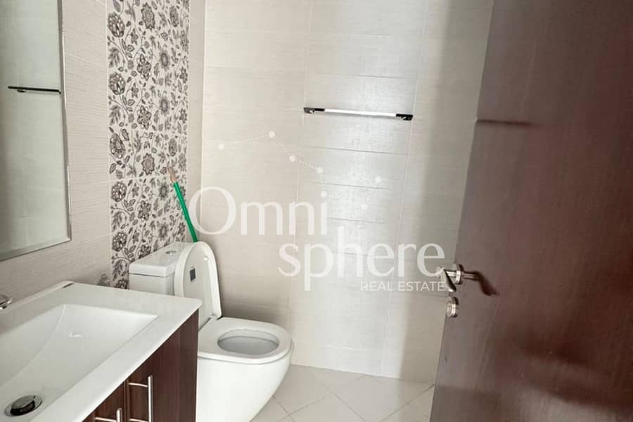 SPACIOUS-CLOSED KITCHEN-PRIME LOCATION-2BHK - Image 12