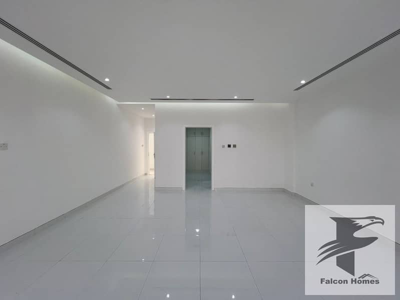 Spacious 7BR Modern Style Villa with Big Yard - Image 22