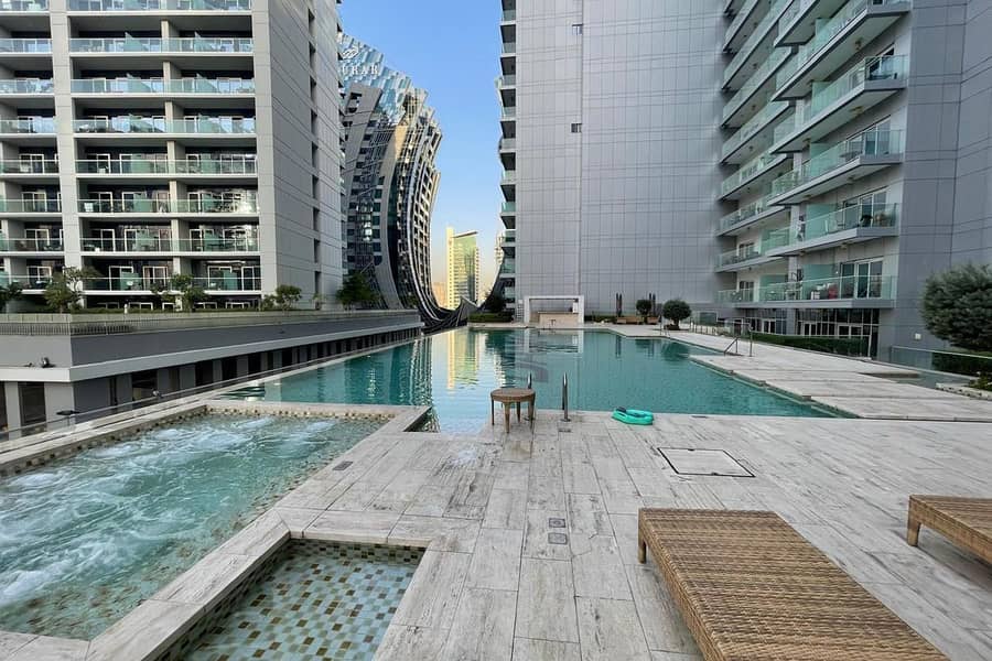 Partial Canal View| High Floor |Luxury Furnishing - Image 11