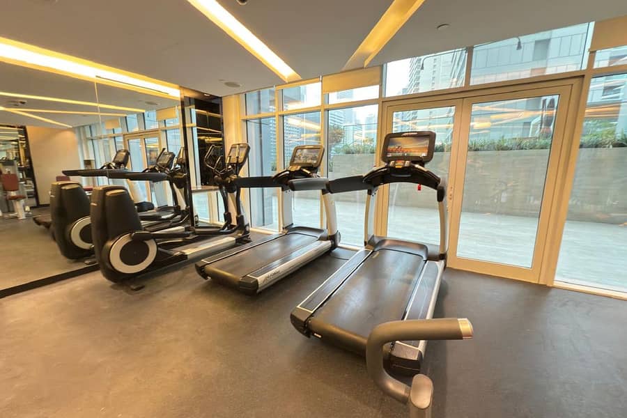 Partial Canal View| High Floor |Luxury Furnishing - Image 15