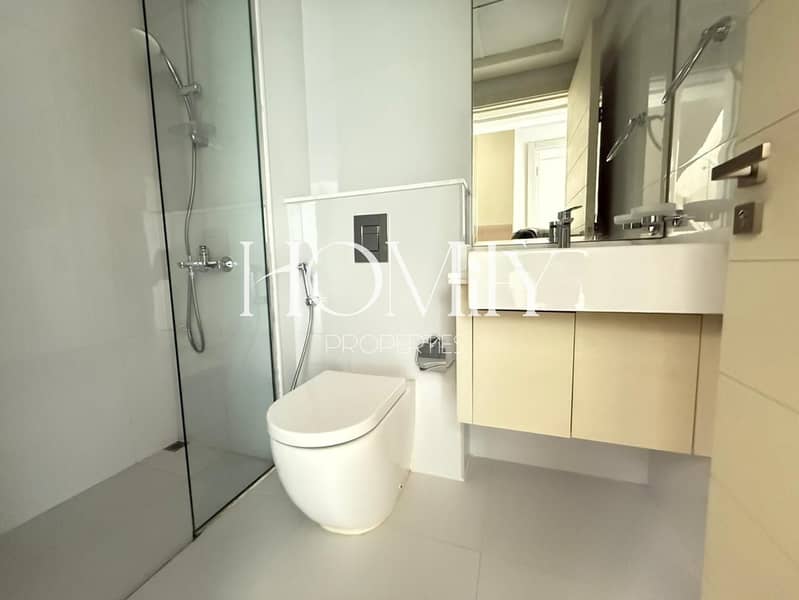 Prime Location | Huge Layout | Luxurious Townhouse - Image 13