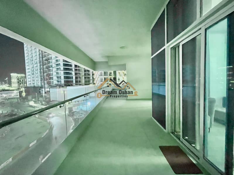 LUXURY FURNITURE VACANT HIGH ROI - Gym pol