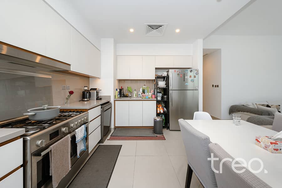 Exclusive | Single Row | 4 Bed