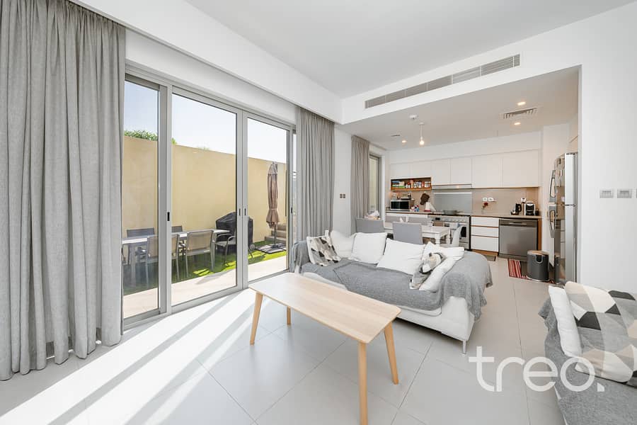 Exclusive | Single Row | 4 Bed