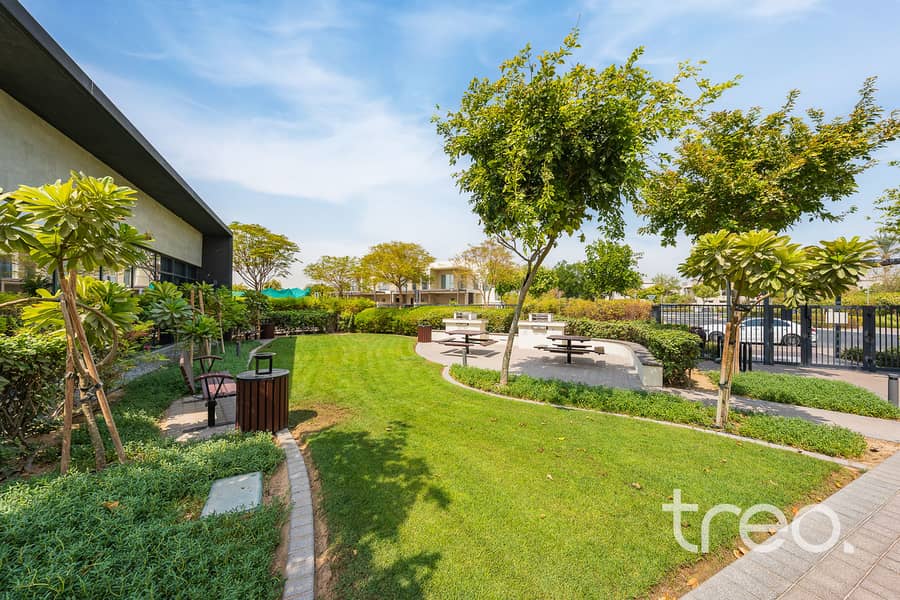 Exclusive | Single Row | 4 Bed - Image 14