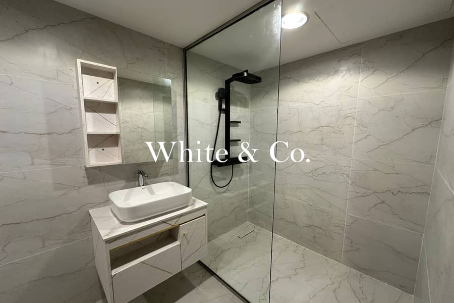 Unfurnished Apt | Upgraded | Vacant Now - Image 10