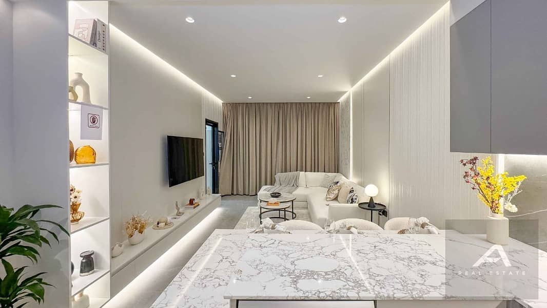 Elegant 1bedroom with Private Jacuzi | Panoramic +Pool View | High ROI