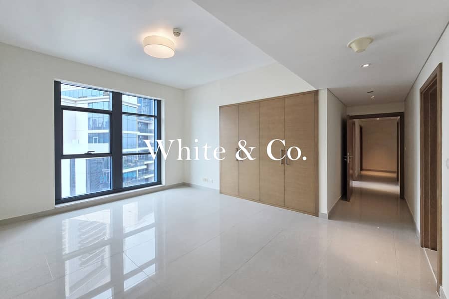 Vacant | High floor | Fountain + Blvd View