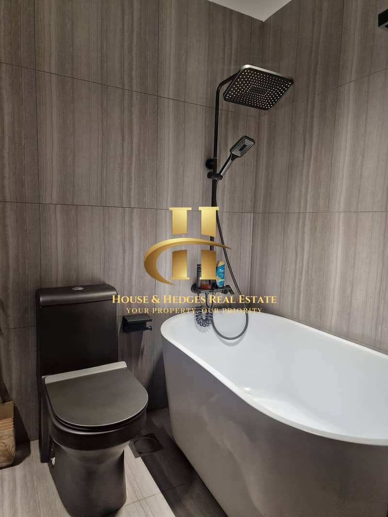 BRIGHT OPTION READY TO MOVE IN NEAT AND CLEAN APARTMENT - Image 6