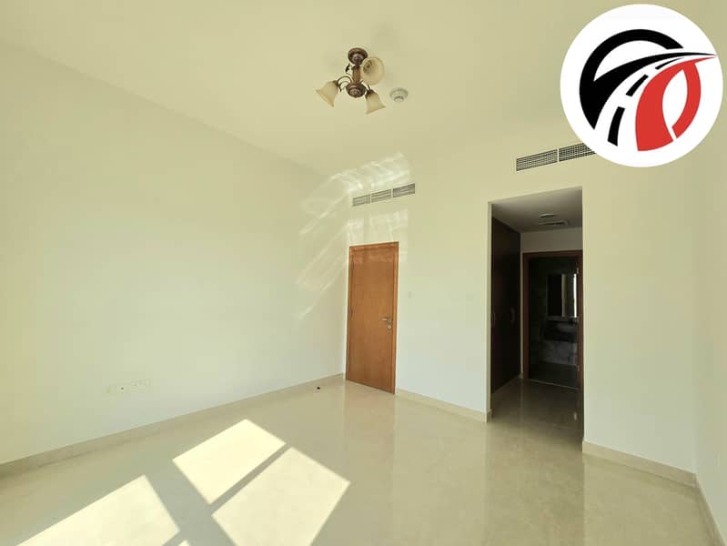Spacious Apartment ! With All Aminities ! Ready to Move ! Big Size - Image 10
