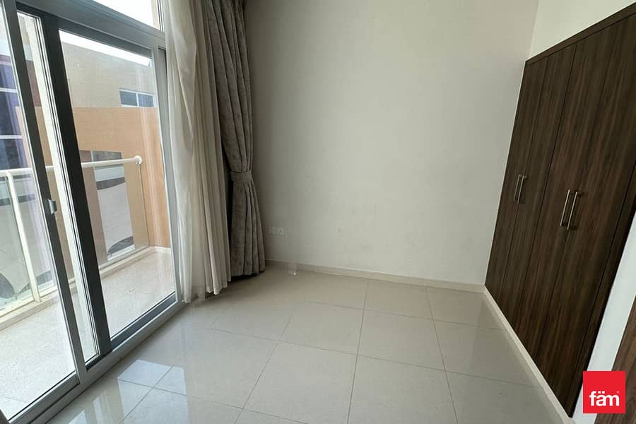 Townhouse For Rent In Damac Hills 2 Corner Unit