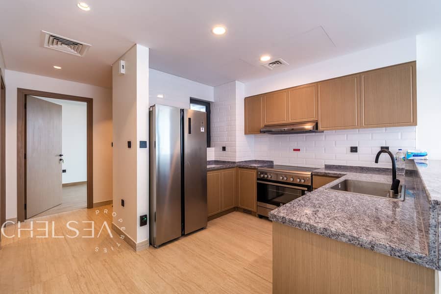 VACANT | LANDSCAPED | MULTIPLE OPTIONS | NEAR PARK - Image 6