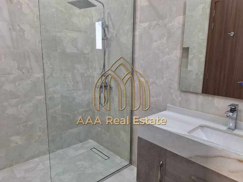 PRIME LOCATION | LUXURIOUS VILLA | SPACIOUSE - Image 14