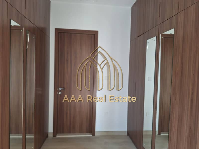 PRIME LOCATION | LUXURIOUS VILLA | SPACIOUSE - Image 16