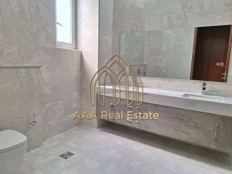 PRIME LOCATION | LUXURIOUS VILLA | SPACIOUSE - Image 22