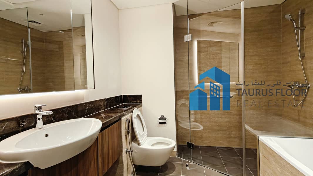 Spacious 4BR+Maidroom|| Bright in Deira's best Ocean View Community