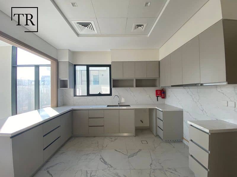 Community Views | Middle Unit | Spacious Layout