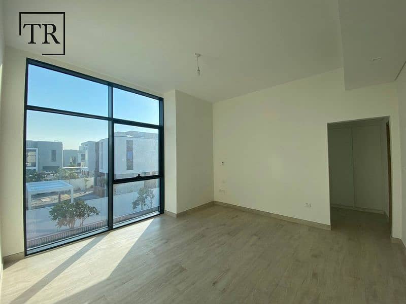 Community Views | Middle Unit | Spacious Layout - Image 9