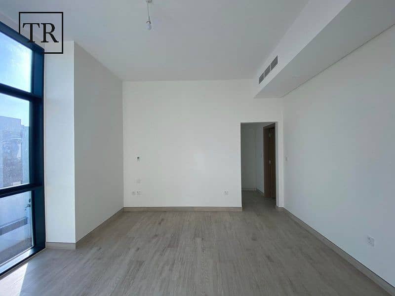 Community Views | Middle Unit | Spacious Layout - Image 10