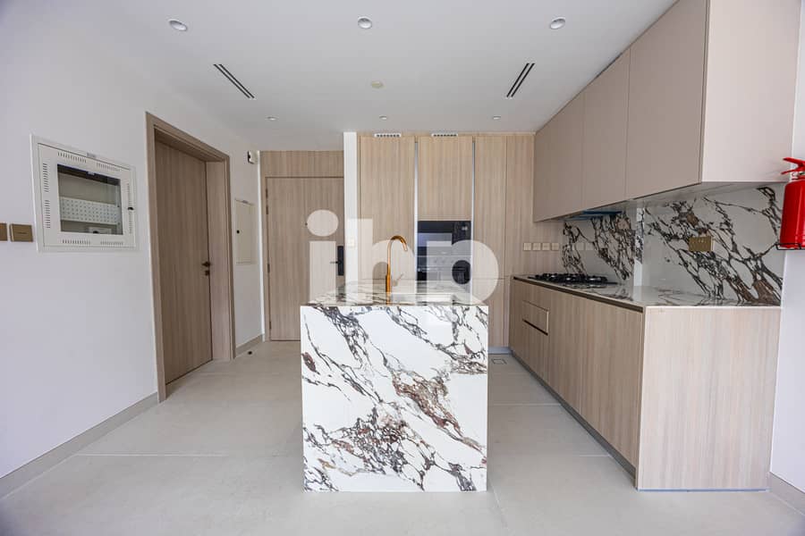 1 + study | High ROI Short-term Rental