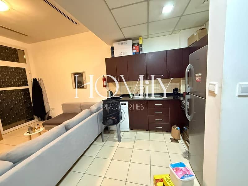 Prime Location | Huge Layout | Ready to Move-in