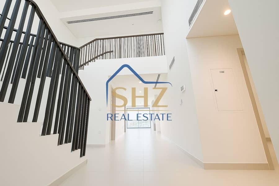 Single Row | Backing onto lush | Near Amenities - Image 8