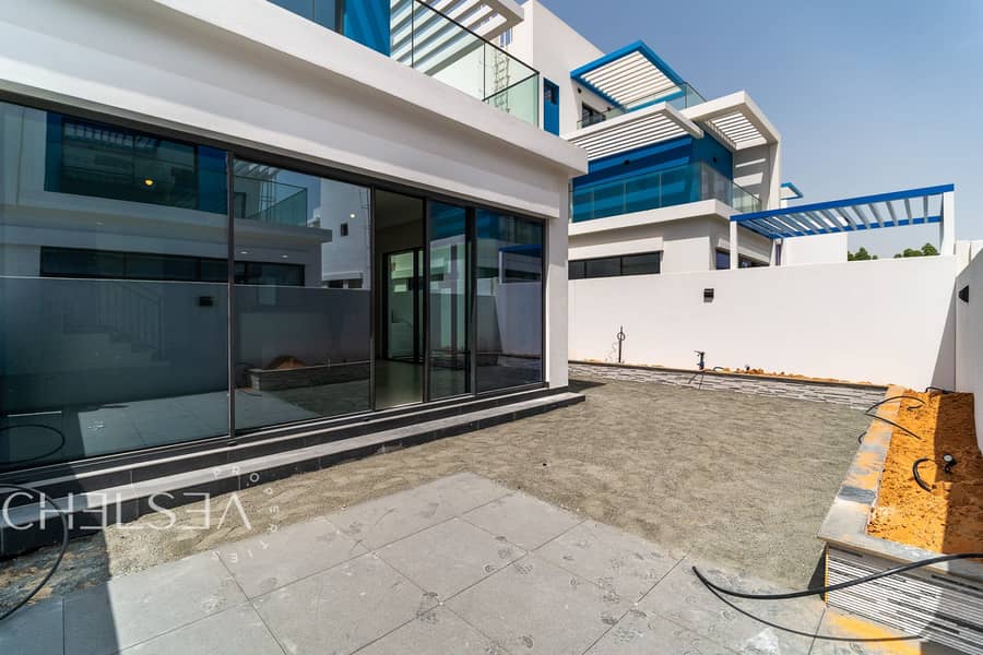 VACANT | LANDSCAPED | MULTIPLE OPTIONS | NEAR PARK - Image 23