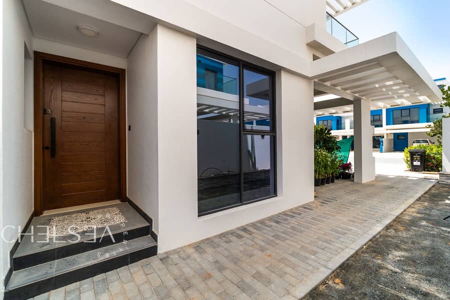 VACANT | LANDSCAPED | MULTIPLE OPTIONS | NEAR PARK - Image 25