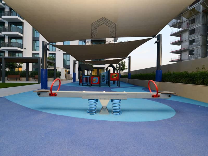 Ultra-Private Podium-Level Unit with Secluded Balcony - Image 40