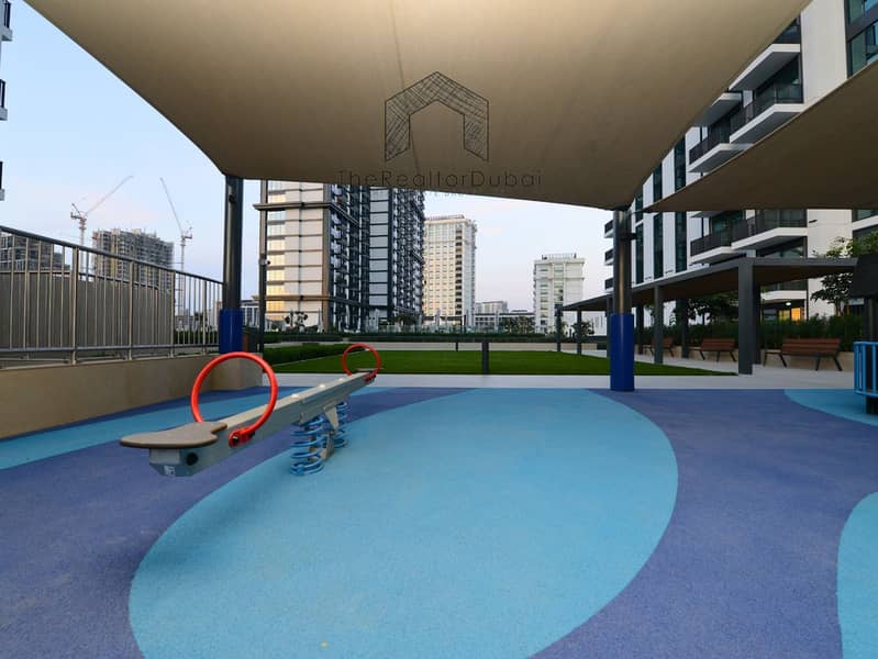 Ultra-Private Podium-Level Unit with Secluded Balcony - Image 41