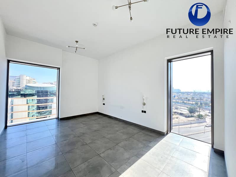 Hot Offer | Huge 2bhk | Gym Pool Parking | Steam Room