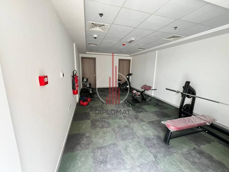 SPACIOUS STUDIO | UNFURNISHED | GREAT VIEWS - Image 14