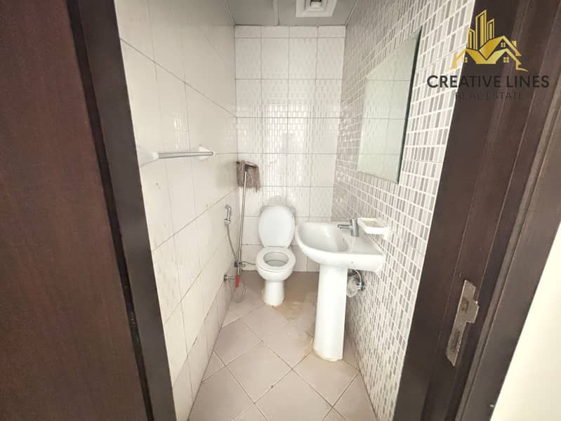 Family-Friendly 1BHK | Gym, Pool & Parking | Close to Pond Park - Image 11