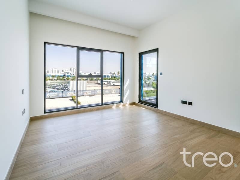 Close to Park | Brand New | Exclusive - Image 19