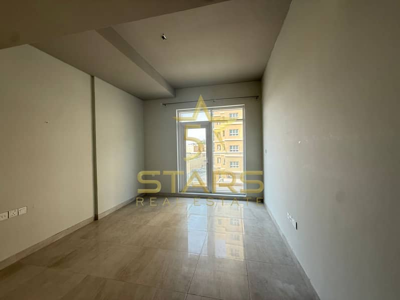 Spacious Layout | Prime DSO Location | Well-Maintained Unit - Image 6