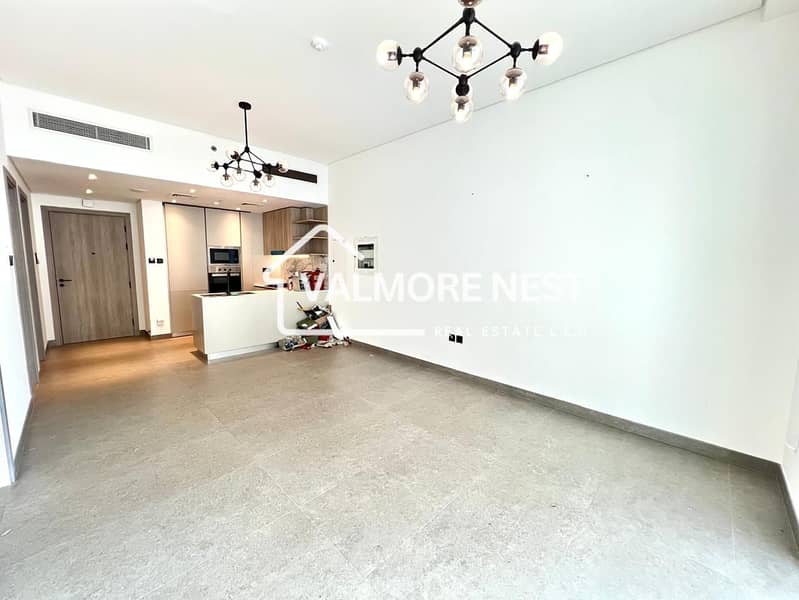 Spacious unit I Premium amenity I Best pick I Prime location