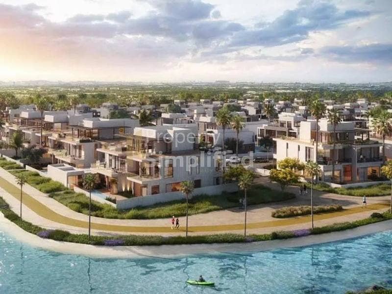 Premium 4BR Semi-Detached Villa | Prime Location - Image 9