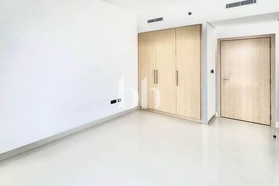 Unfurnished Ap | Vacant 1st Jan | Sea View