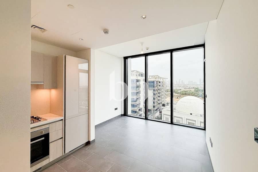 Family friendly | Modern | Burj and Canal view - Image 8