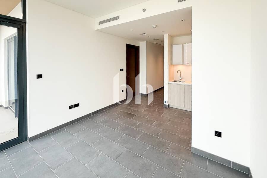 Family friendly | Modern | Burj and Canal view - Image 10