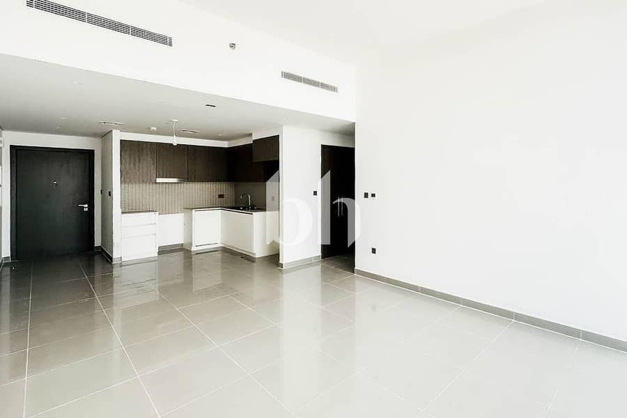 Unfurnished Ap | Vacant 1st Jan | Sea View