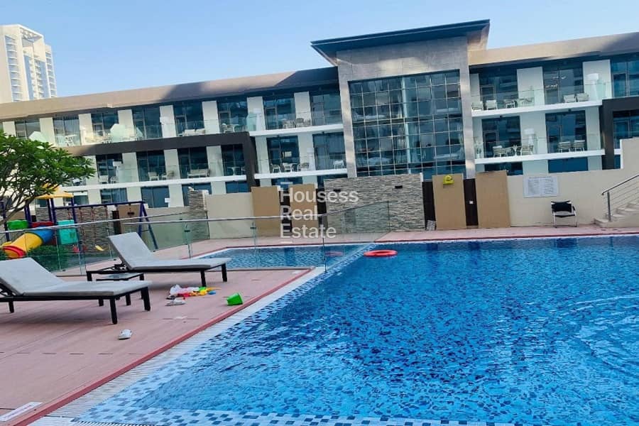 FULLY FURNISHED | POOL VIEW | READY TO MOVE IN - Image 17