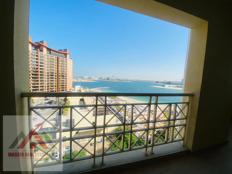 STUNNING VIEWS I BEACH ACCESS I SHORELINE