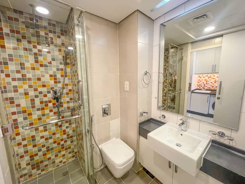 Sea View/ Furnished/ Large Layout - Image 13